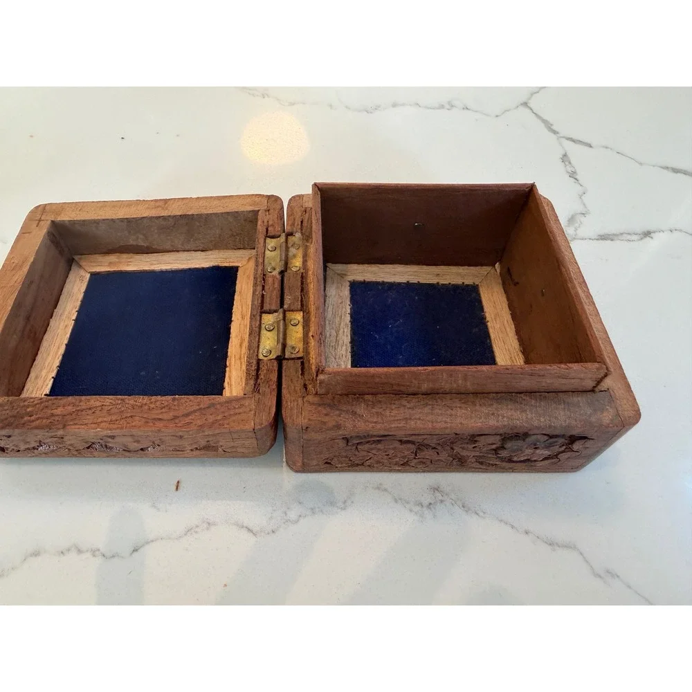 Vintage Hand Carved Wooden Trinket Box Floral‎ Inlay Jewelry Keepsake Box